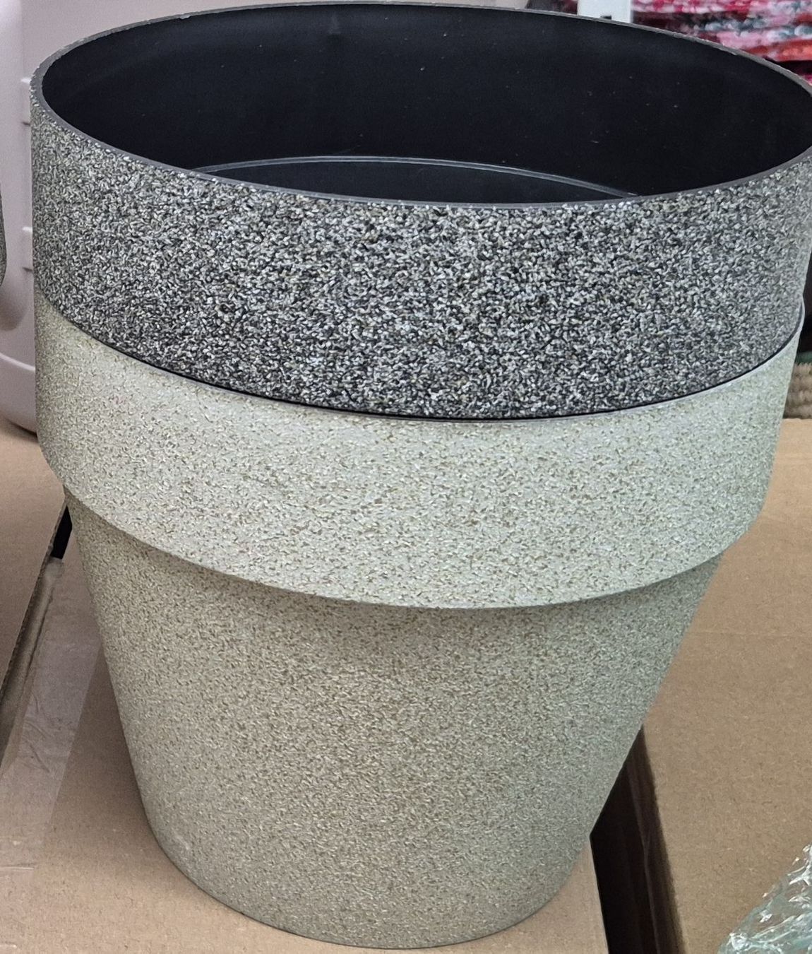 Vasi per fiori: 4xBlumentopf, Kunststoff,  Top Zustand – Nuovo (secondo la descrizione) da Turbenthal venduto da Lilly7407