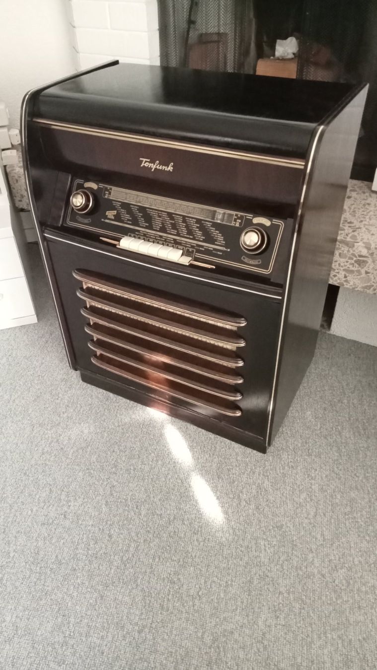 Radios: Radiomöbel mit DAB – Gebraucht aus Gwatt (Thun) von Oldidoc 1