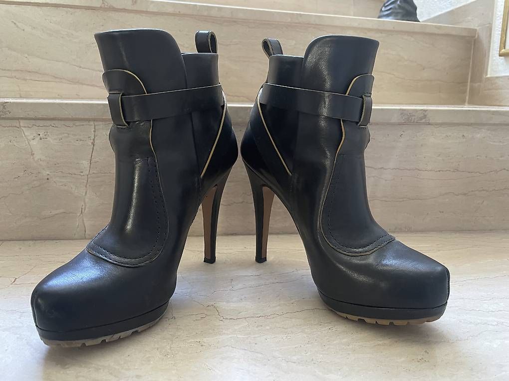 Etro Scarpe da donna: ETRO Leder Stiefeletten – Usato da Unterägeri venduto da RicKat 2