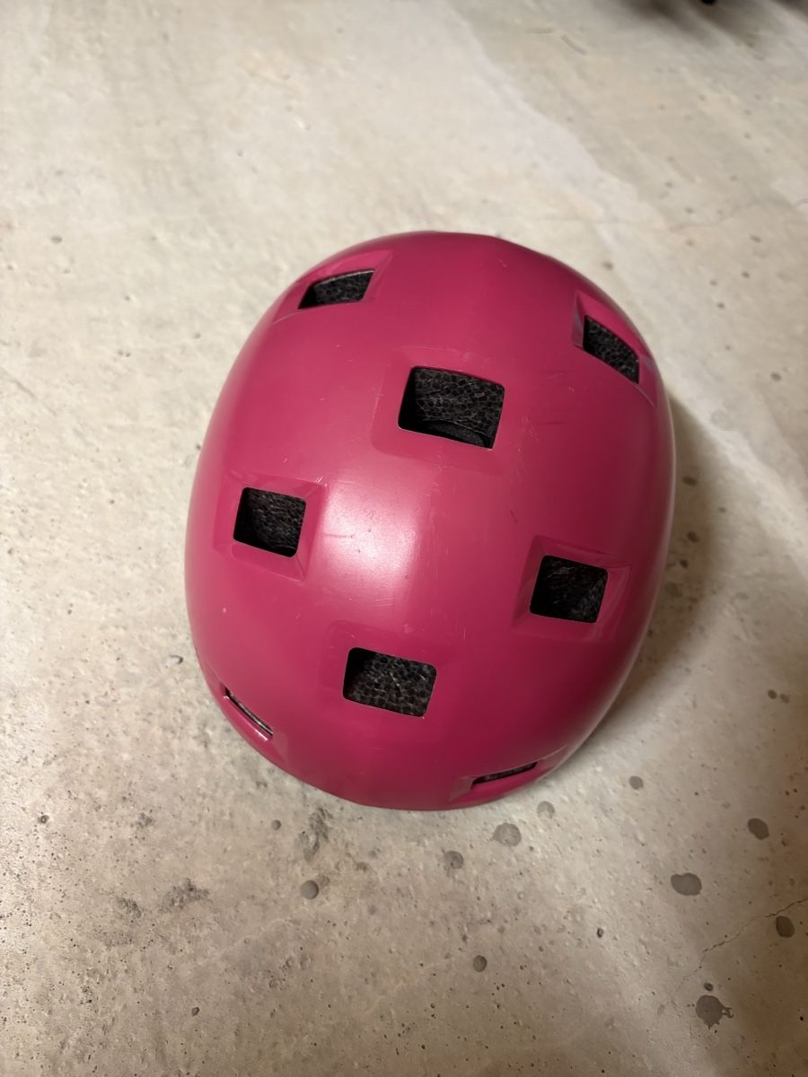 Decathlon Helme: Kindehelm – Gebraucht aus Roggwil TG von Flohmarkt_Lupo 2