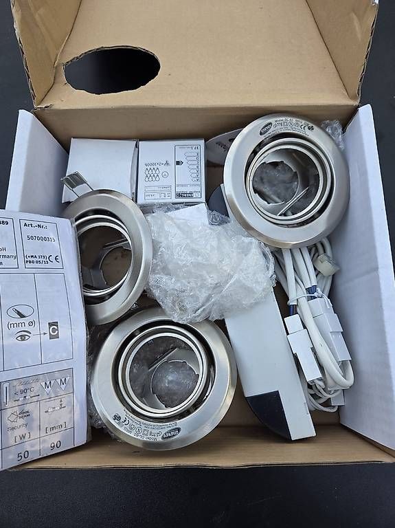 Lustres & lampes de plafonds: Deckenspot – D'occasion à Binningen par Sz0