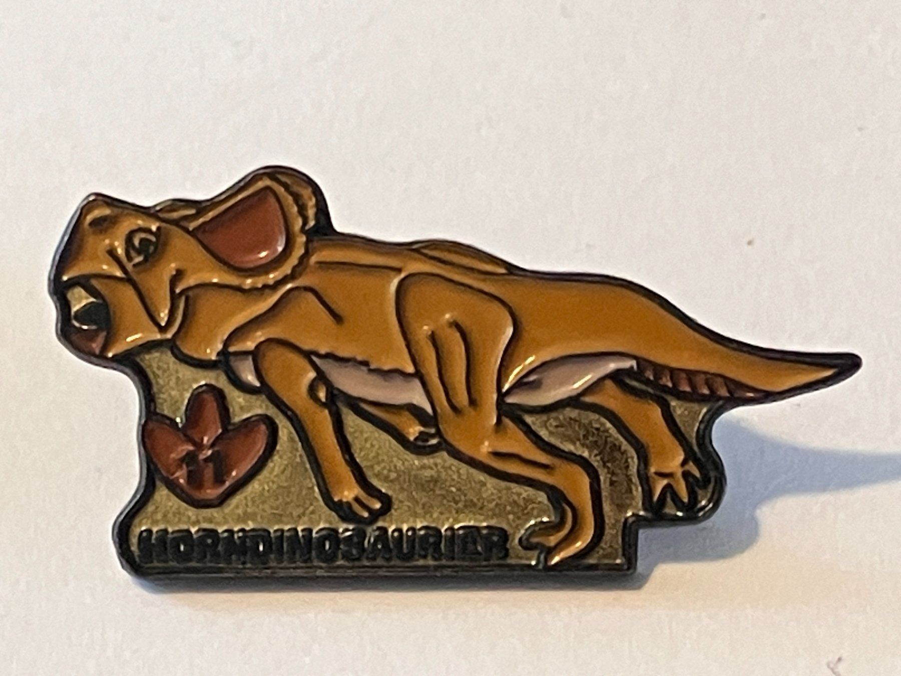 Placchette & Badge: 1 Pin Horndinosaurier – Usato da Basel venduto da djwwpp