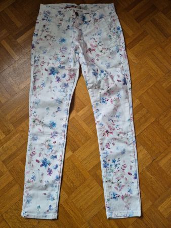 Jeans weiss mit Blumenmuster, Gr. S