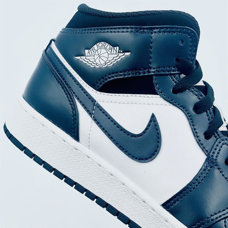 Jordan Chaussures femmes: Jordan 1 Mid Armory Navy EU 38.5 – Neuf avec emballage d'origine à Erlinsbach par sasneakers 2