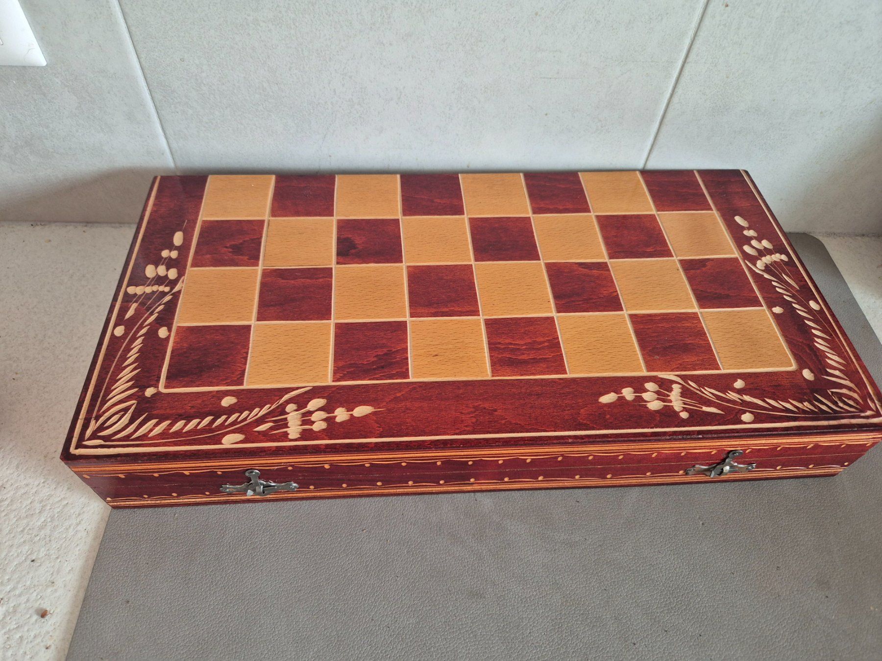 Giochi: Jeu d'échecs et de backgammon en bois! – Usato da Fully venduto da tameab 2
