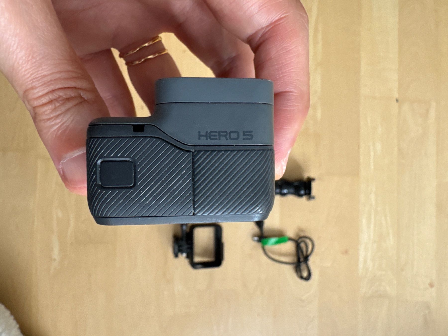 Gopro Action Cam: GoPro Hero 5 waterproof + accessories – Gebraucht aus Winterthur von Emma0312 3