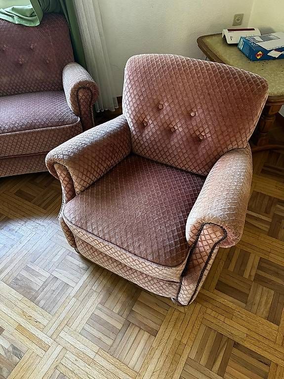 Divani: Vintage Sofagarnitur Samt  Sofa & 2 Sessel Altrosa  – Usato da Schmitten FR venduto da kueddelmaier 3