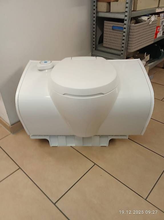 WC: Neue Thedford C503 – Usato da Ried-Brig venduto da SR19 2