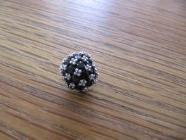 Pandora Charms silber mit schwarzen Steinen gebraucht