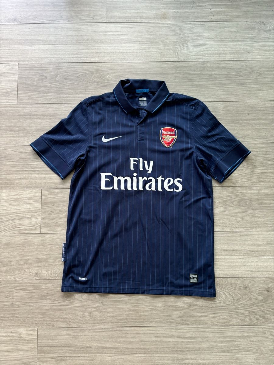 Nike Canottiere & Pantaloni: 2009-10 Arsenal Away Shirt Arshavin #23 – Usato da Castione venduto da REER 1