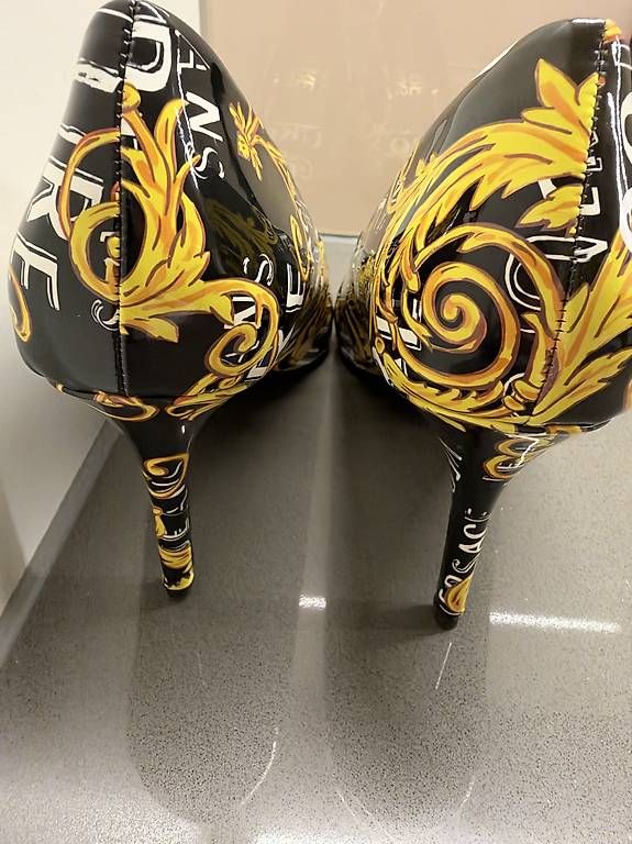 Versace Scarpe da donna: Versace Jeans Couture Pumps Gr . 41 – Nuovo (secondo la descrizione) da Zürich venduto da duke_66 3