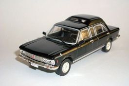 Fiat 130 Papamobil 1979 schwarz     1:43 von DeAgostini