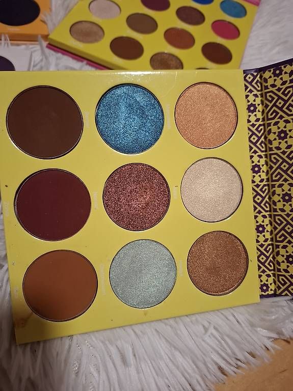 Make-up: 4 Eyeshadow palette by Juvia's  – Usato da Hochdorf venduto da gal_w9hk 2