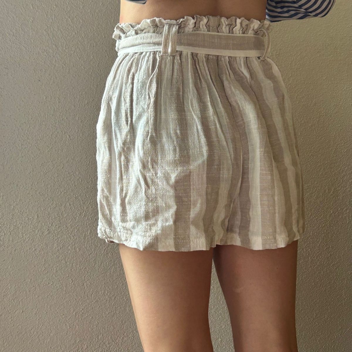 Pantaloni: Shorts weiss beige gestreift Gr. 32 – Nuovo (secondo la descrizione) da Nürensdorf venduto da ali_qyh6 2