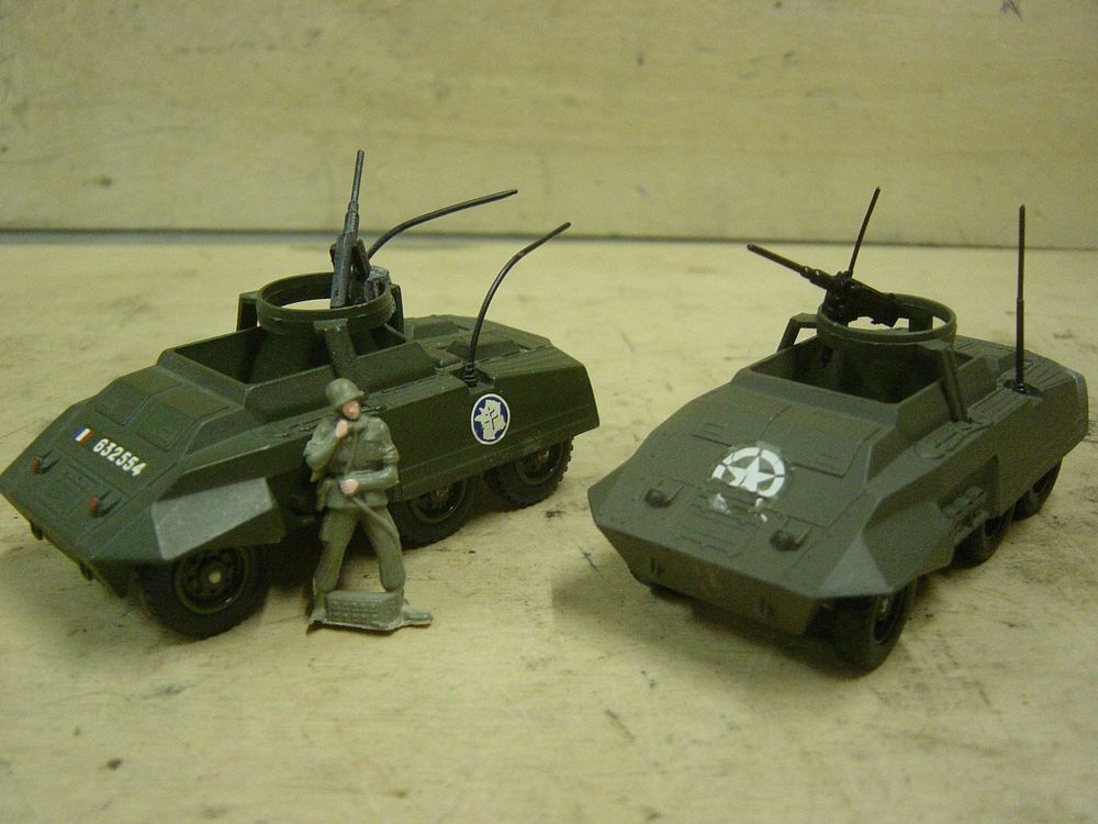 Le Combat Car Ford M20 Miniature Du Début De Production De Solido Au 1 50 4426