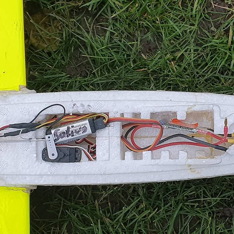 Modellismo RC: Elektro Rc Segler aus Epp, Windrider – Usato da Schwyz venduto da Marhin 2