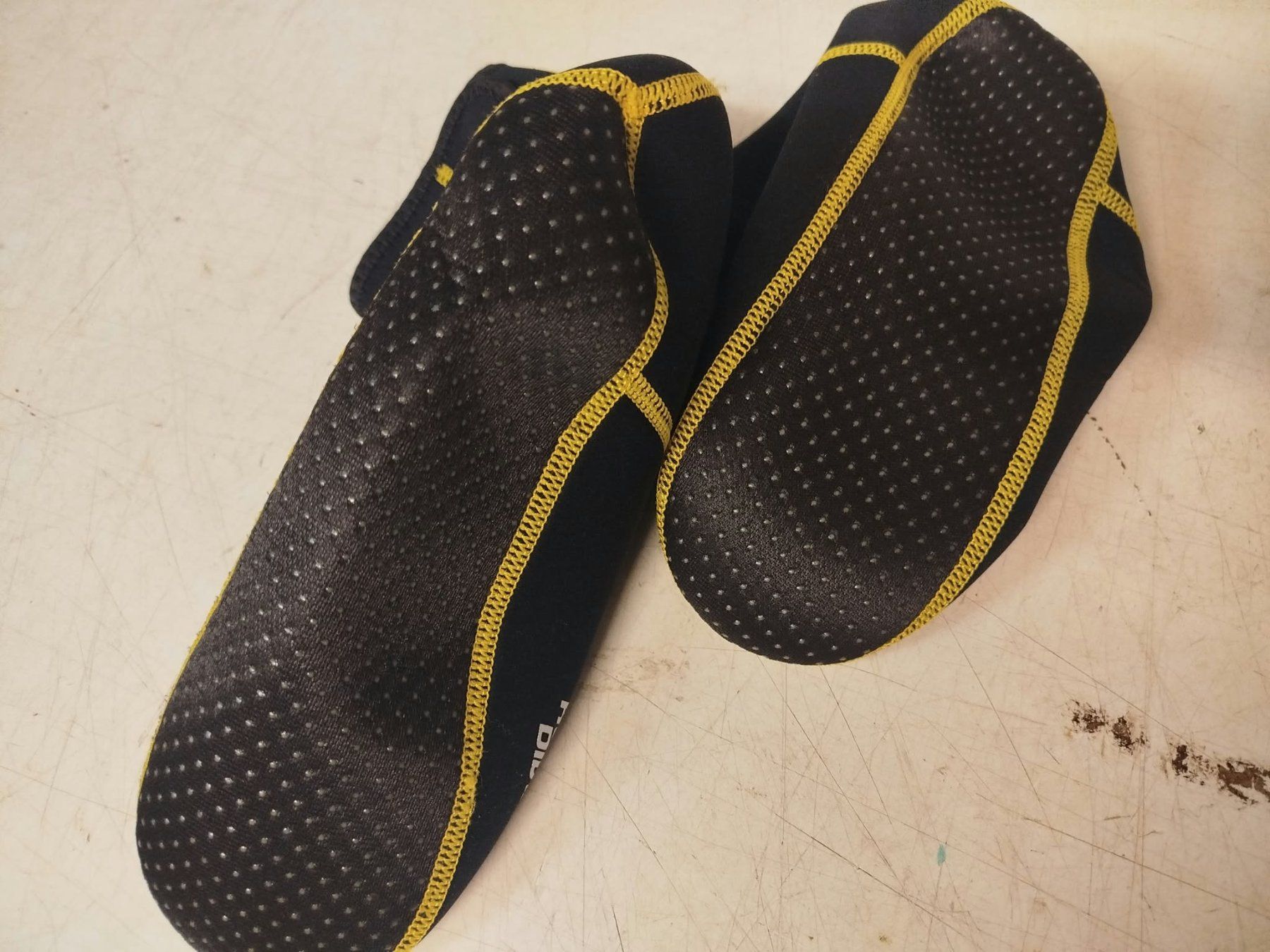 Combinaisons de plongée: Chaussettes et gants de plongée – D'occasion à La Chaux-de-Fonds par Emmaus2300CDF 3