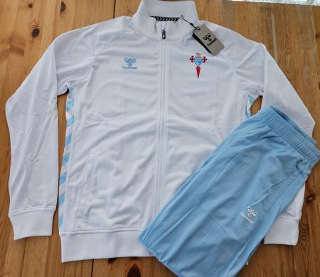 Celta Vigo Trainer Hummel NEU Gr. L Spanien Fussball