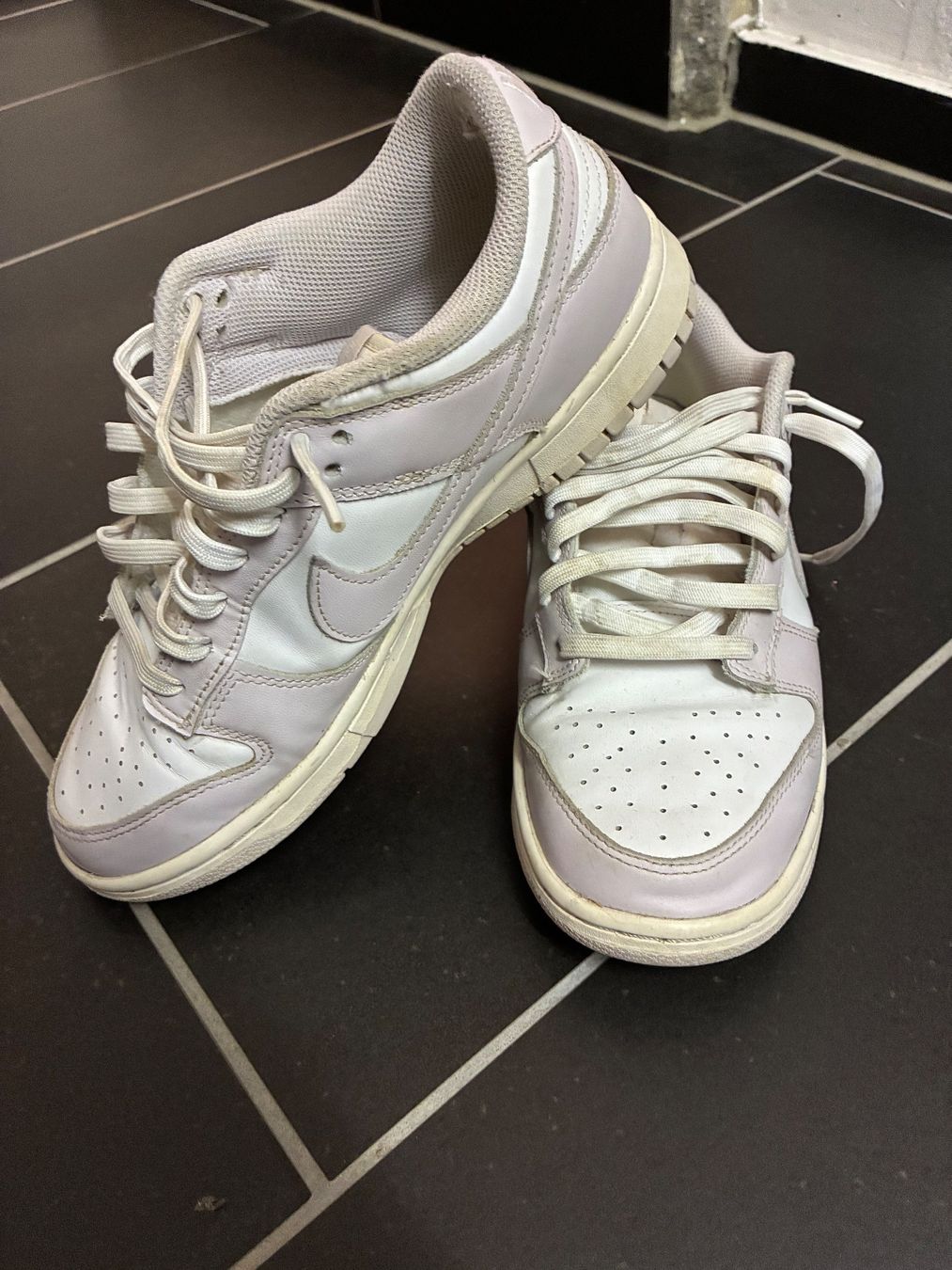 Nike Herrenschuhe: Nike Dunk Low Weiss Lila Grösse 42 – Gebraucht aus Sennhof von PaolaG01