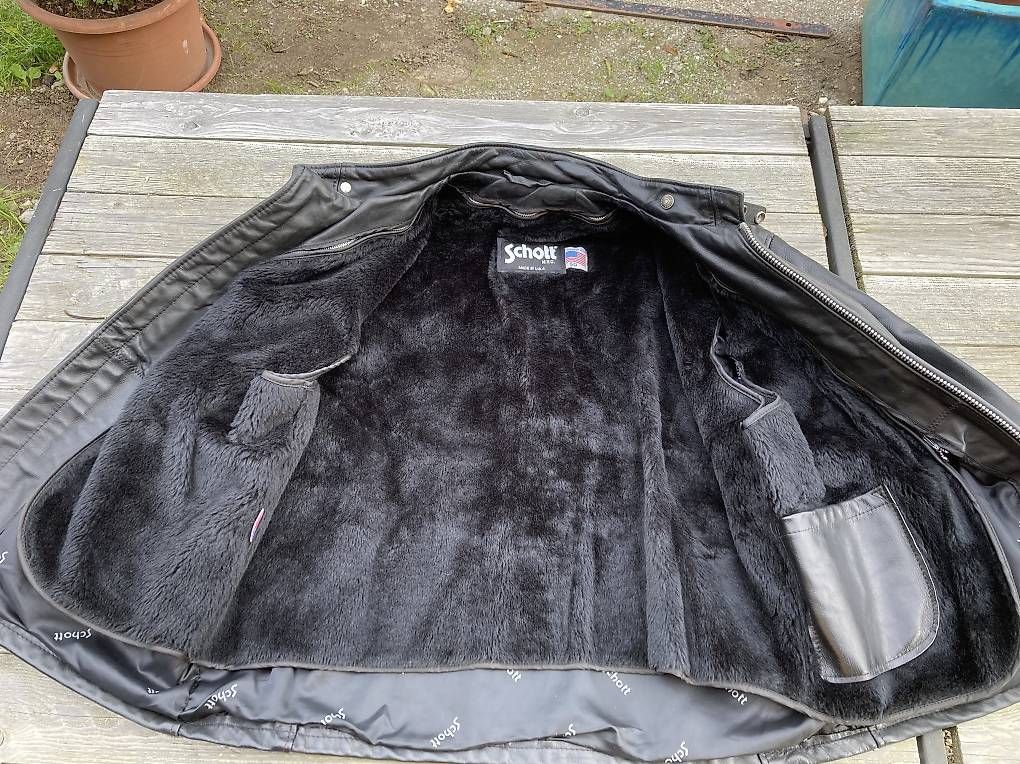 Schott Giacche: Lederjacke Schott – Usato da Balterswil venduto da Clouseau1 1