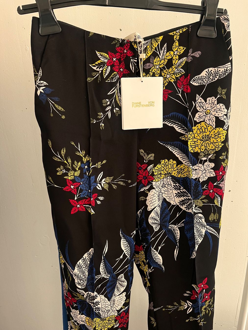 Diane von Furstenberg Pantaloni: Diane von Furstenberg pants – Nuovo (secondo la descrizione) da Lausanne venduto da NYC67 3