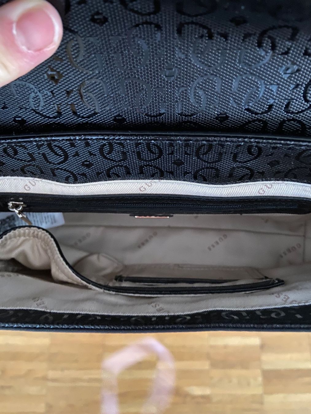 Guess Borse da donna: NEUE - GUESS Tasche – Nuovo (secondo la descrizione) da Bülach venduto da kittygismo 3