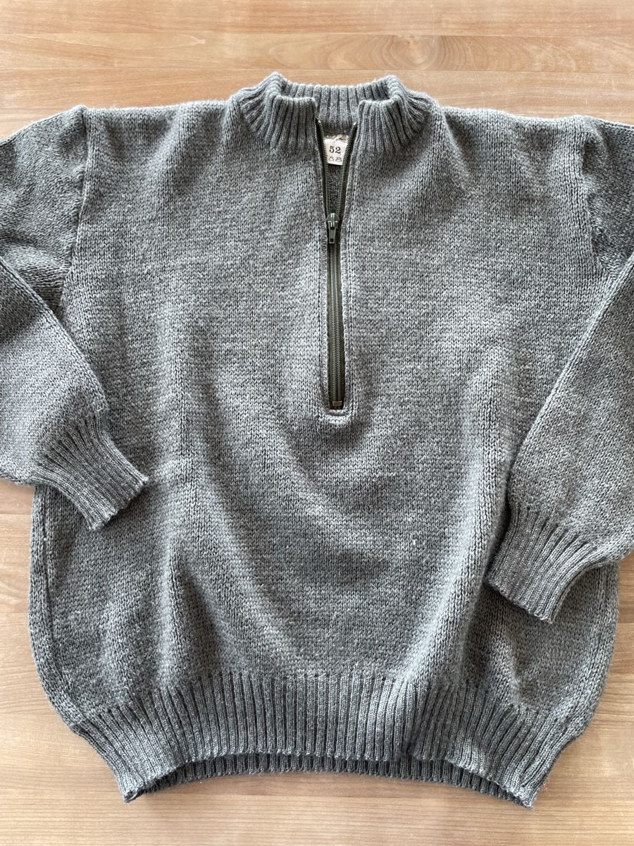 Schweizer Armee Maglioni & Felpe: Militär Armee Pullover Schurwolle Schweiz Grösse 52, Top – Nuovo (secondo la descrizione) da Oberhofen am Thunersee venduto da BikeForMySister