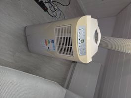 Klimagerät mit Abluftschlauch, gebraucht, gut erhalten