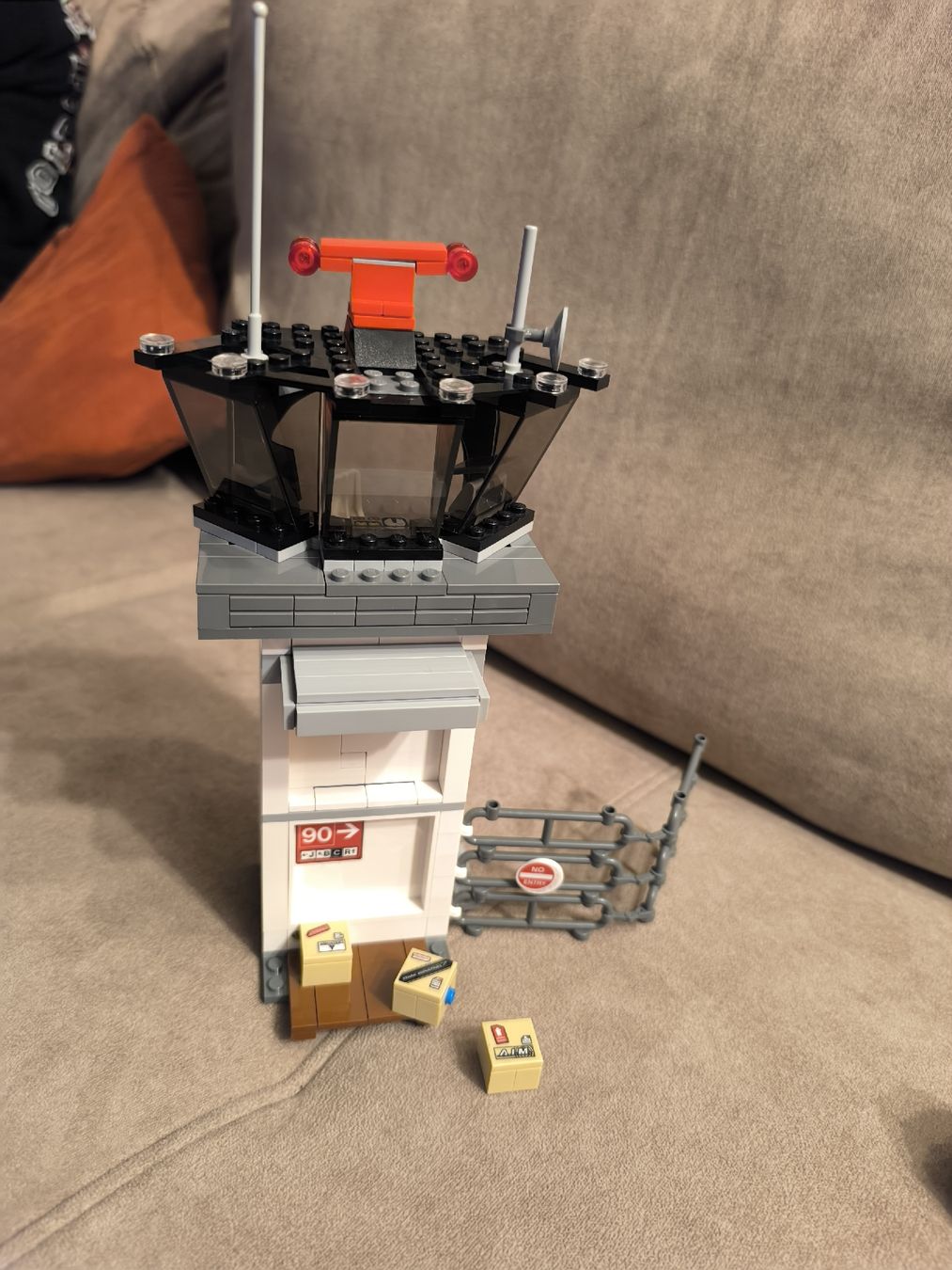 Lego Baukästen: LEGO Marvel Super Heroes 76051 – Gebraucht aus Langenthal von SchwarzeRose5 5
