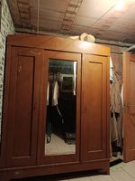 Voll Holz Kleiderschrank 