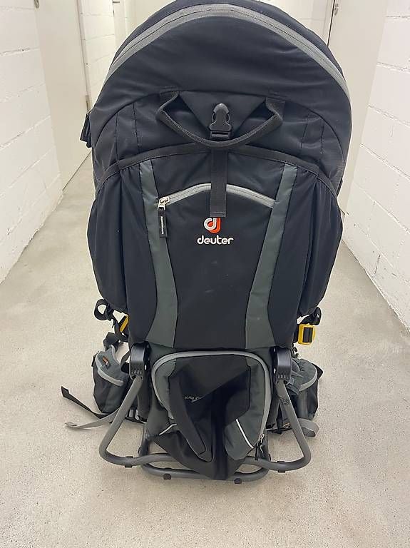 Deuter Borse & Zaini: Kindertrage Rucksack / Deuter Kid Comfort – Usato da Stäfa venduto da dan_c7fq