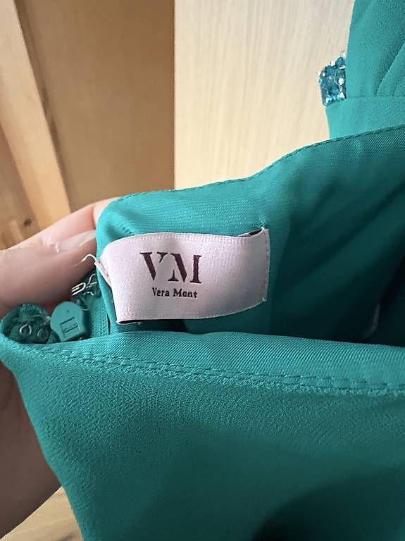 Vestiti: Festkleid bodenlang Gr. 38 – Usato da Winterthur venduto da Kurbelkatze 2
