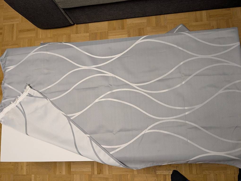 Vorhänge: 2 Vorhänge grau 175x140 blickdicht – Gebraucht aus Obergösgen von Smetafish 1