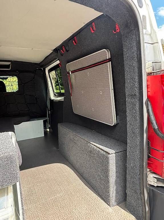 Citroën Veicoli da campeggio: Citroën Jumpy Campervan  ausgebaut und praktisch – Usato da Hünibach venduto da Tamagu 2