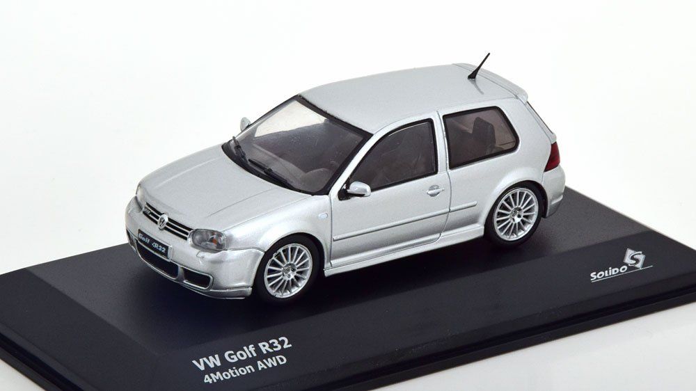 VW Golf R32 4Motion AWD 2003 Silber / 1:43 (Neu und originalverpackt ...