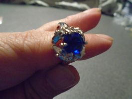 Ring Size 8, silberfarbig, runder, blauer Stein