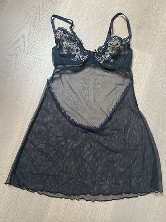 Neues schwarzes Negligée Grösse 70B