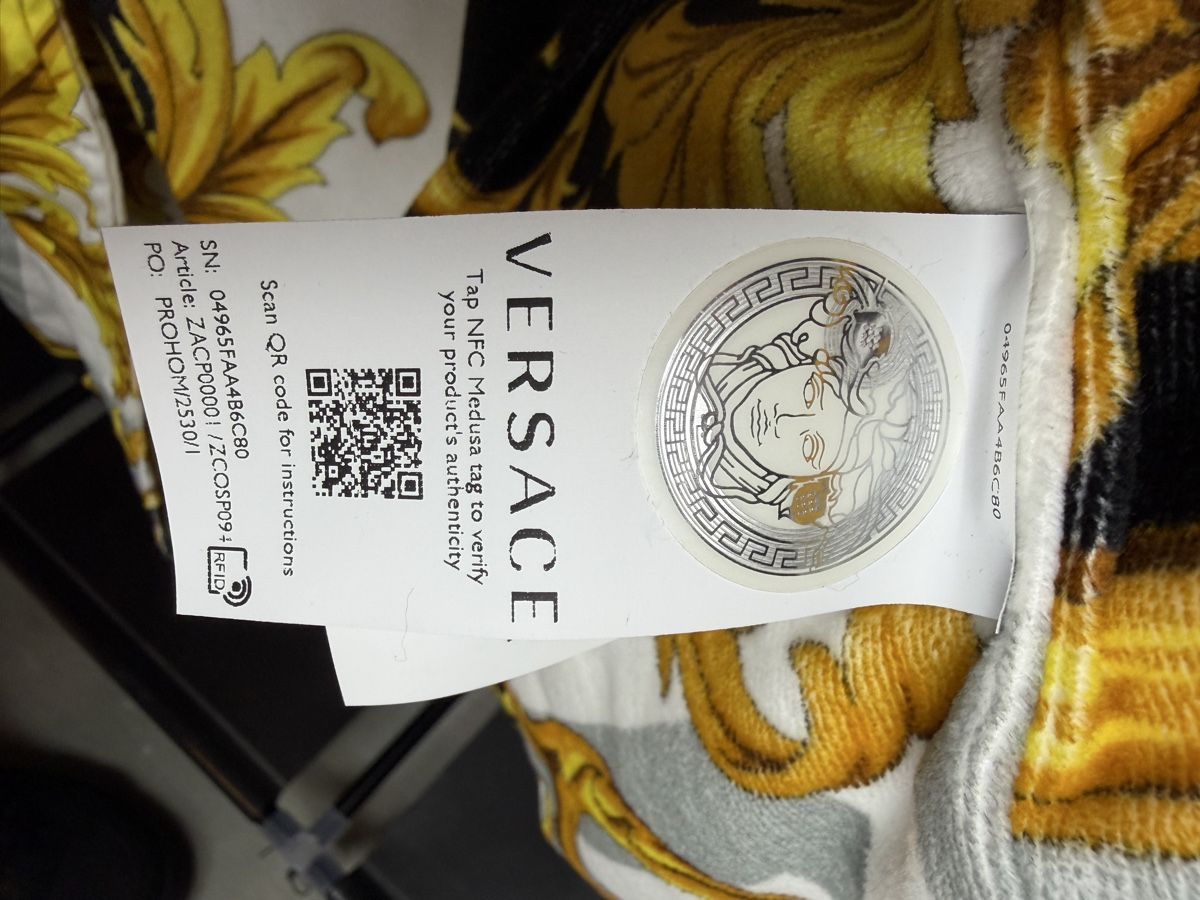 Versace Bademäntel: Versace Bademantel Gold Weiss – Neu (gemäss Beschreibung) aus Haag (Rheintal) von BNMC.store 4