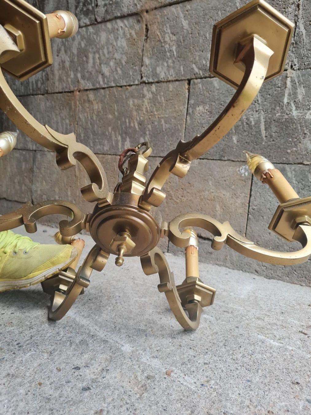 Lampadari & plafoniere: MESSING KRONLEUCHTER DECKENLAMPE – Usato da Steg im Tösstal venduto da goldlionfree 3