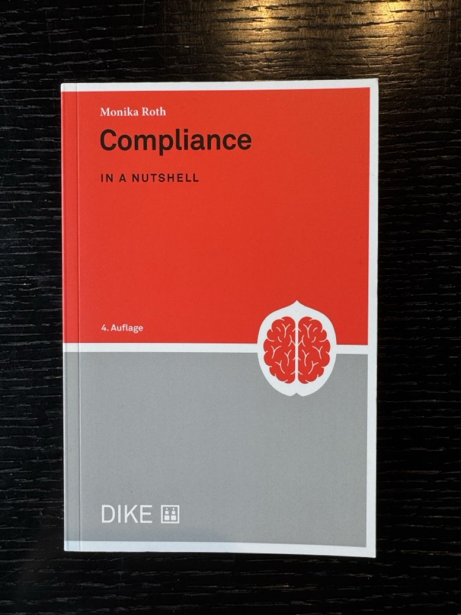 Libri: Compliance in a Nutshell, Monika Roth, 4. Auflage – Nuovo e nell'imballaggio originale da Bätterkinden venduto da peacelover_fili