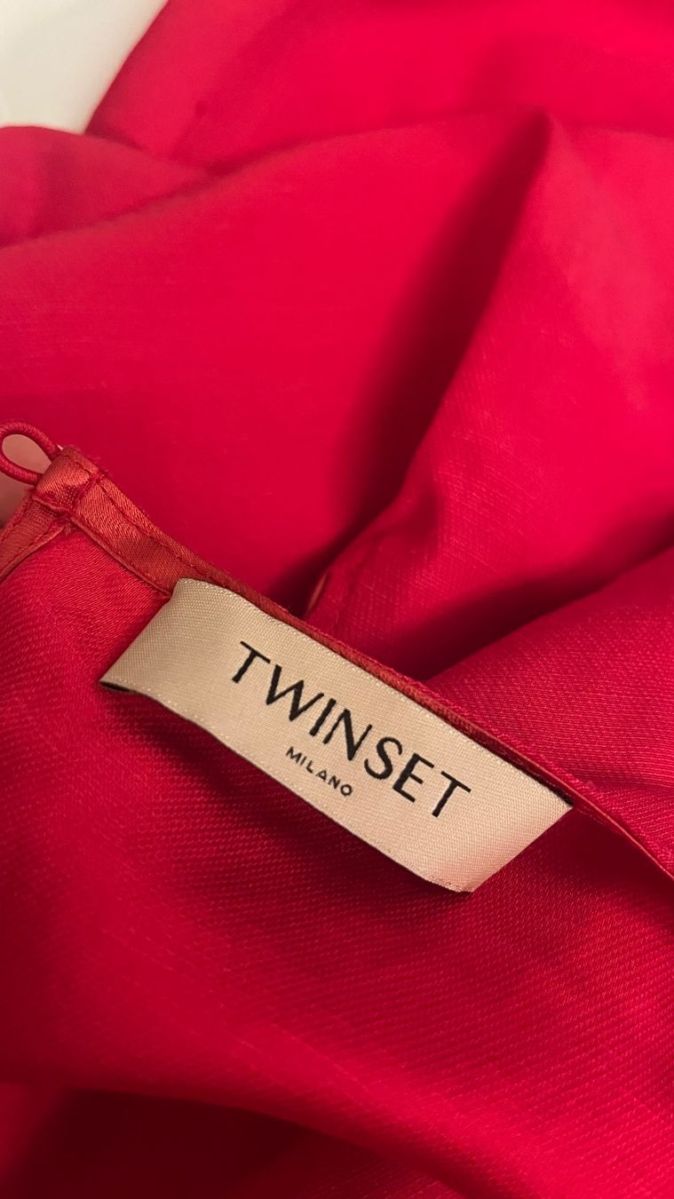 Twinset Vestiti: Twinset red linen dress with satin bottom – Nuovo (secondo la descrizione) da Tannay venduto da EllaSF 1