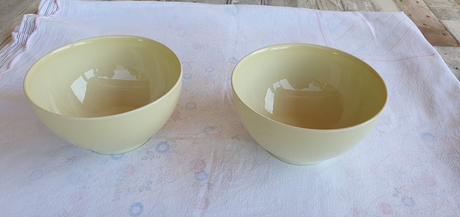 Schalen: 2 bols – Neu (gemäss Beschreibung) aus Moutier von mar_7nrw