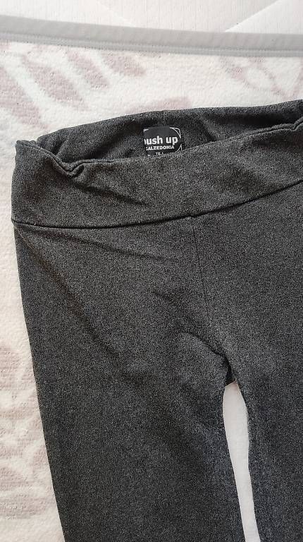 Leggings: Stretch Hose für Sport oder Yoga Grösse S – Usato da Sempach Station venduto da Szizi 3