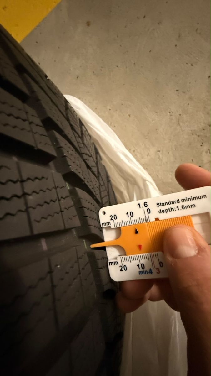 Pneumatici & Ruote complete: Winterräder Goodyear 225/45R18 – Usato da Adlikon b.Regensdf venduto da JAF333 4