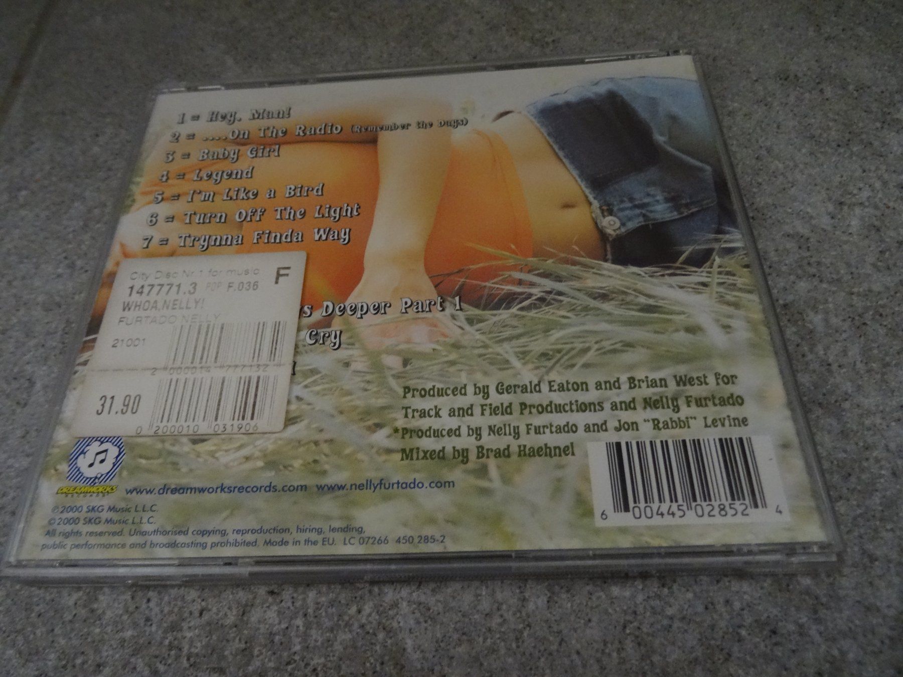 CDs: Nelly Furtado - Whoa, Nelly! CD – Gebraucht aus Olten von Disc-Ausverkauf 1