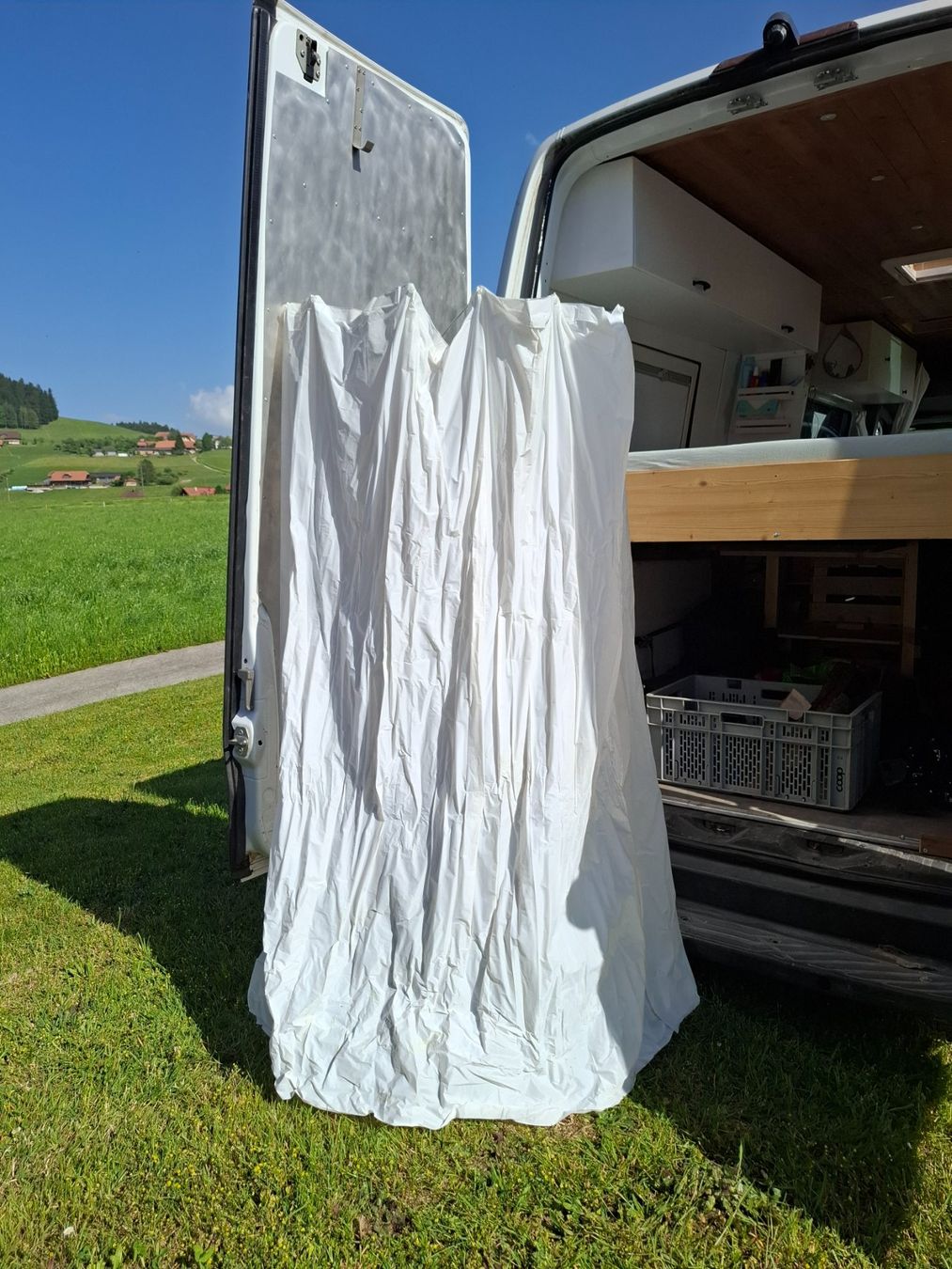 VW Veicoli da campeggio: VV Crafter Camper zu verkaufen – Usato da Oberhünigen venduto da loseneggerm 8