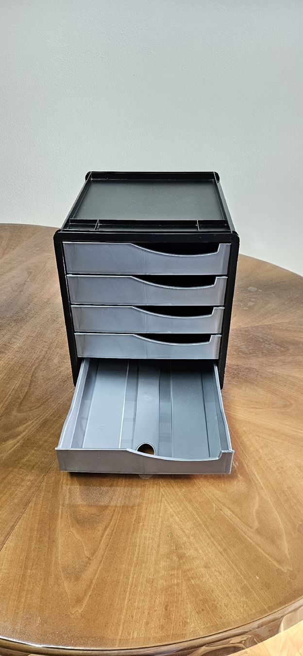 Behälter & Ähnliches: Schubladenbox Kunststoff schwarz grau mit 5 Fächern – Gebraucht aus Rothenfluh von sinhoka