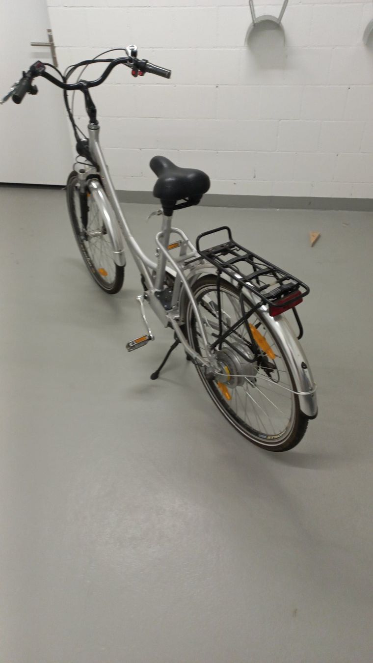 fahrradtasche gepäckträger vaude V8 eBike Lichtschalter main image 1