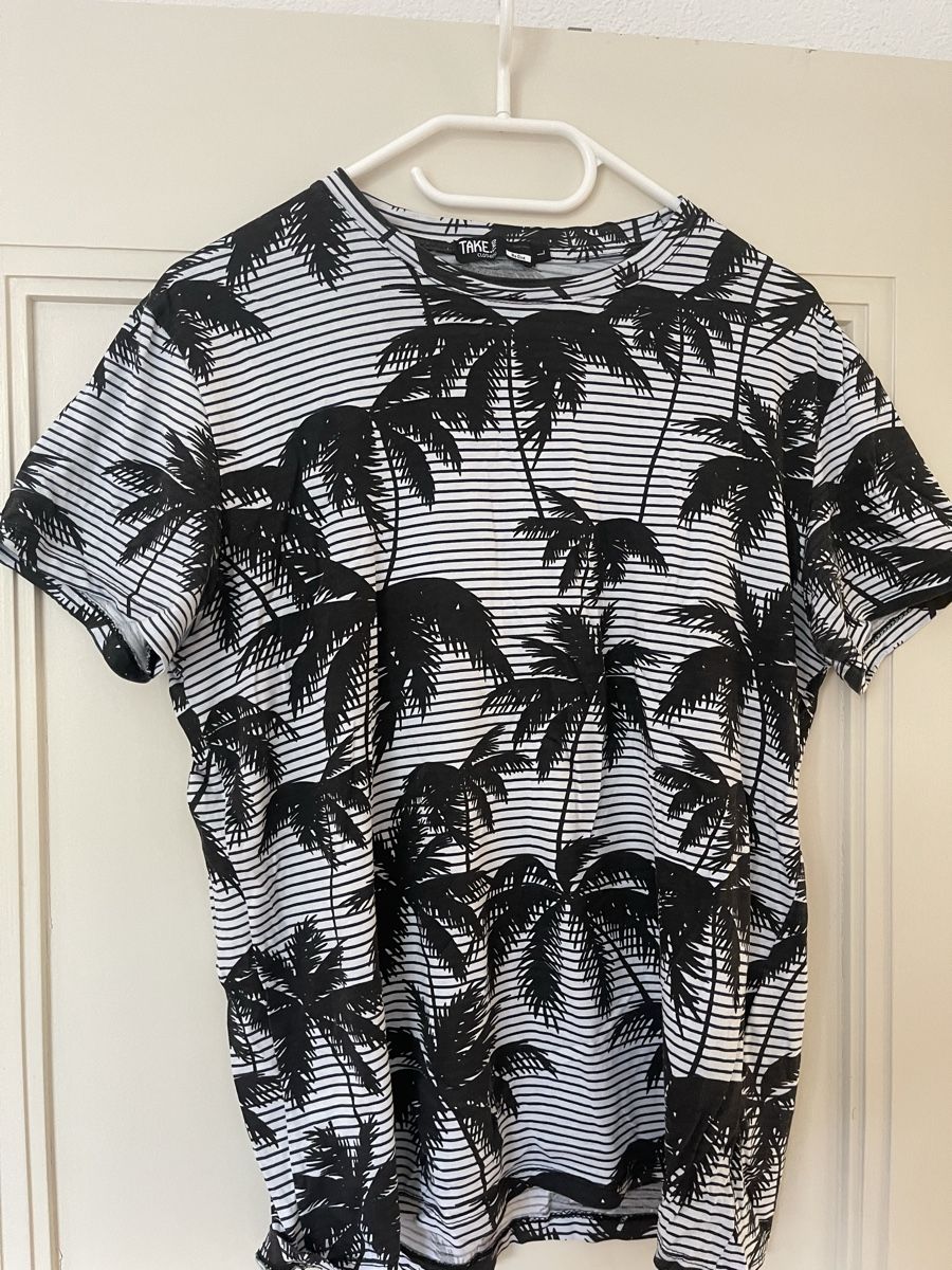 T-shirt: Palmen Tshirt  – Usato da Bern venduto da c23_mrg2