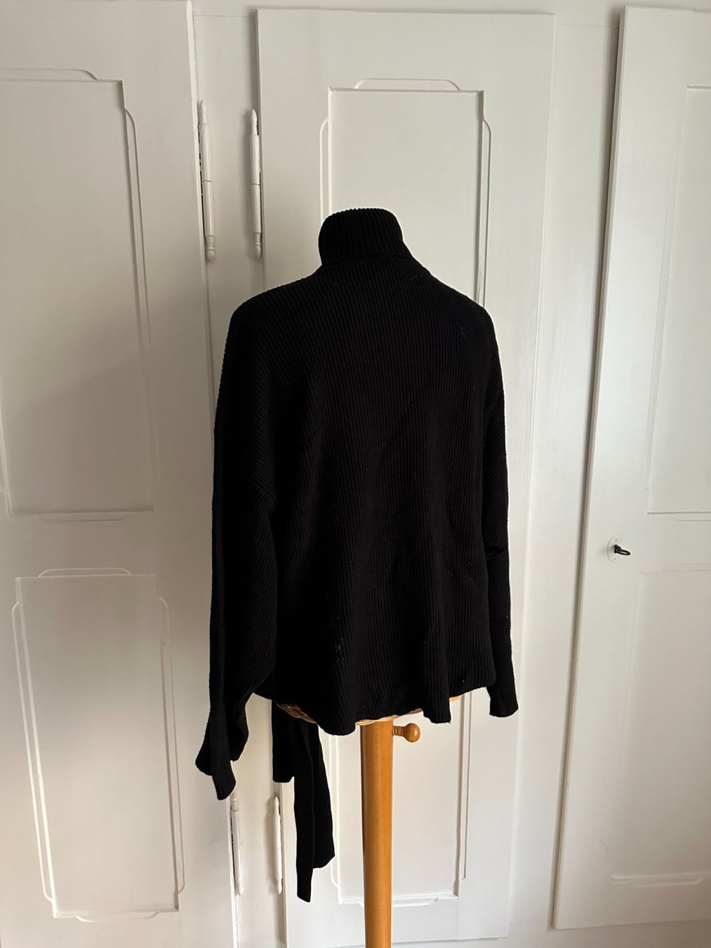 Zara Pulls & Sweat-shirts: ZARA - Strickpullover schwarz oversized S – D'occasion à Zürich par Diazaio 3